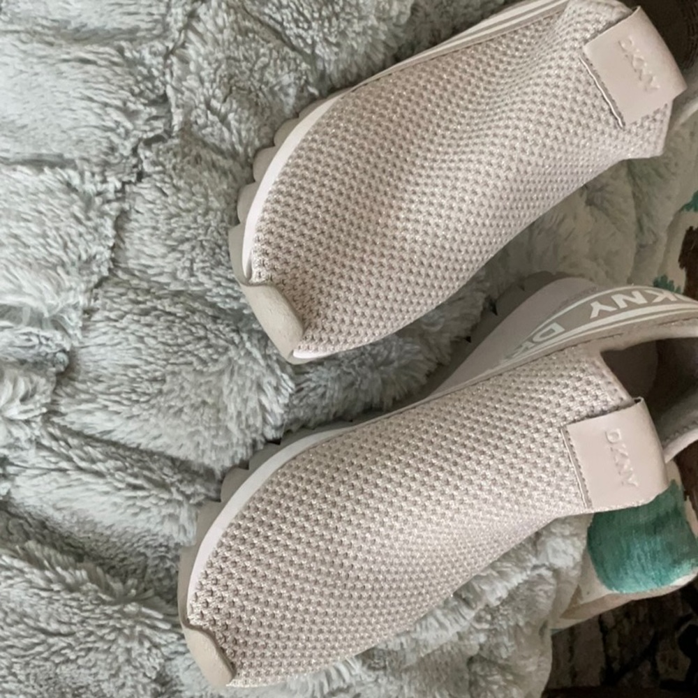 DKNY Women's Sneakers in Light Pink